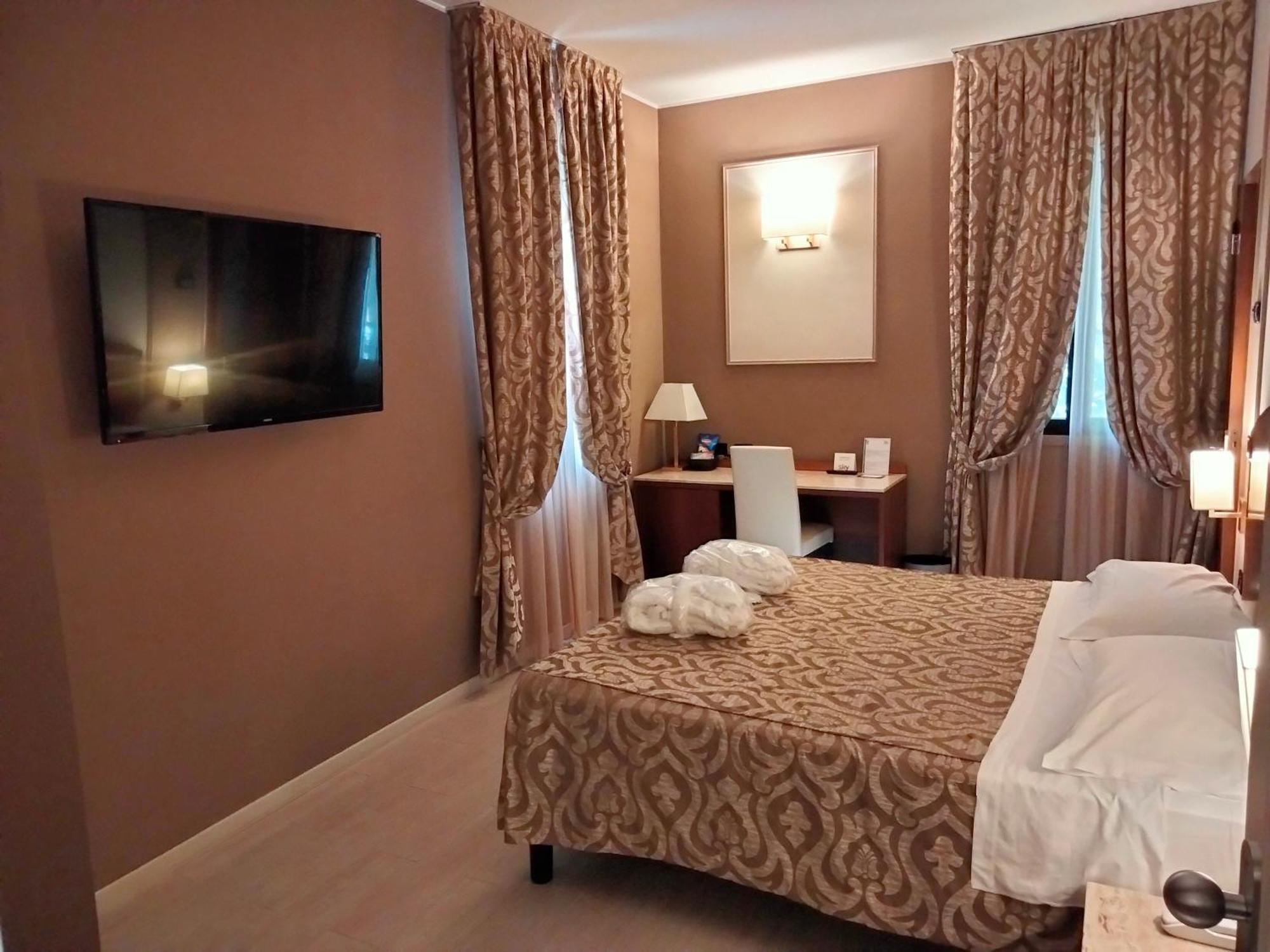 Savoia 4* Bologne
