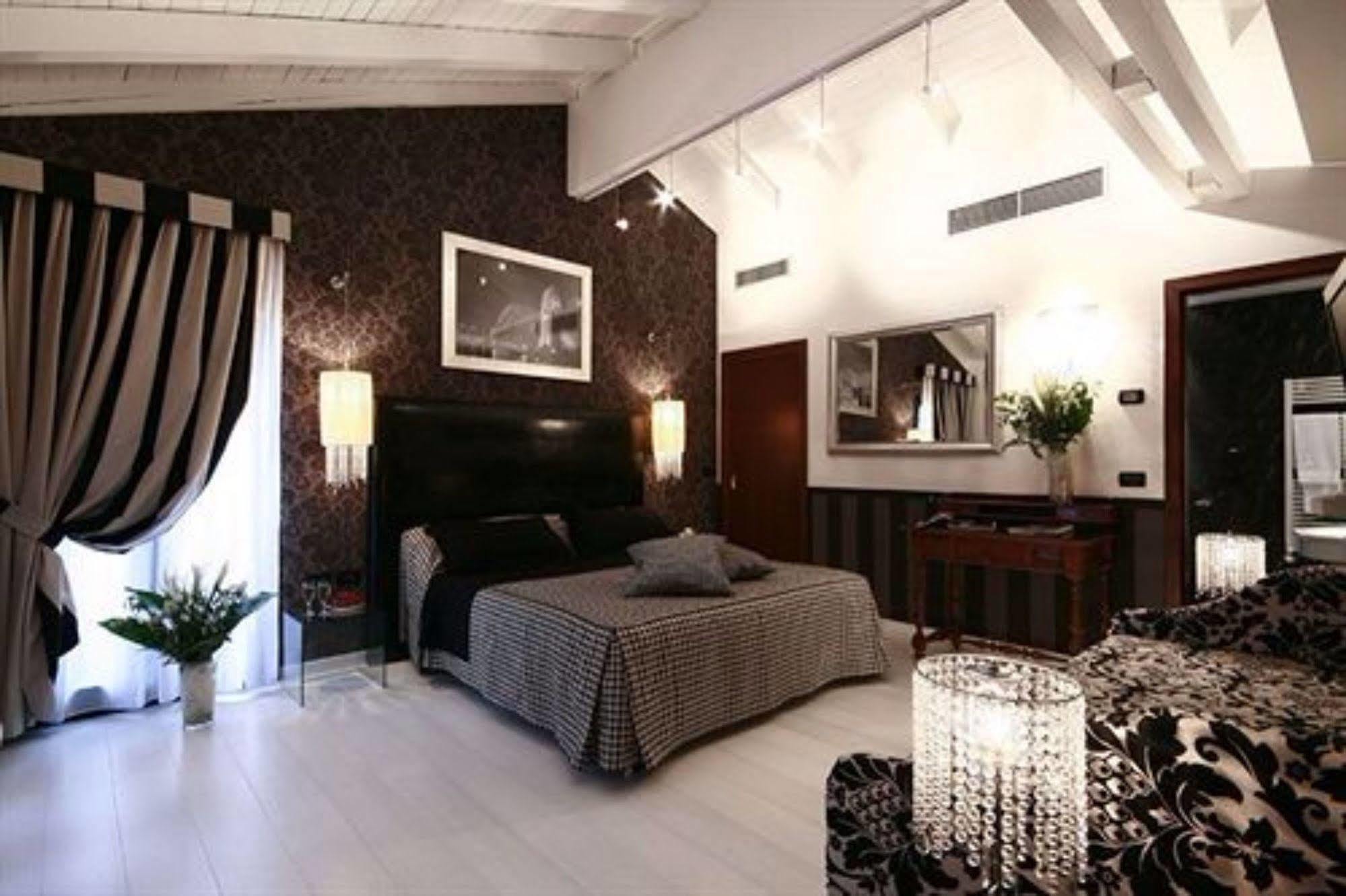 Savoia 4* Bologne