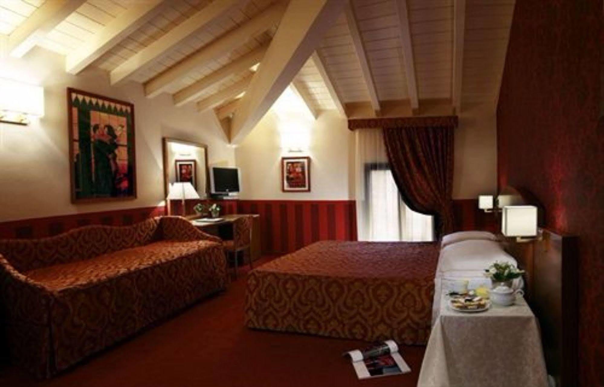 Savoia Hotel Bologne