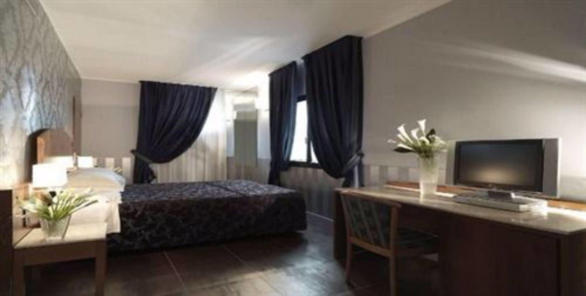 Hotel Savoia Bologne